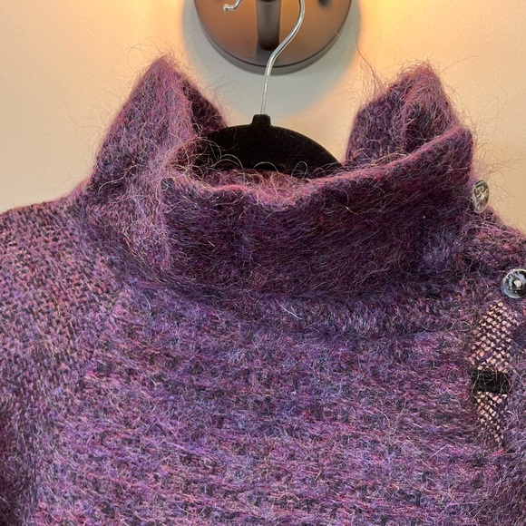Purple mohair sweater size medium - Picture 2 of 9